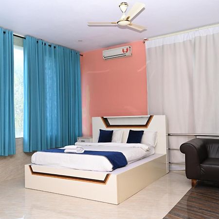 ホテル Airport Residency Devanahalli エクステリア 写真