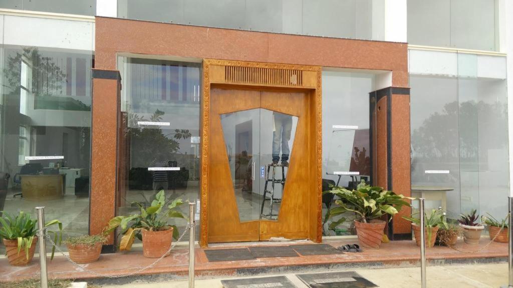 ホテル Airport Residency Devanahalli エクステリア 写真