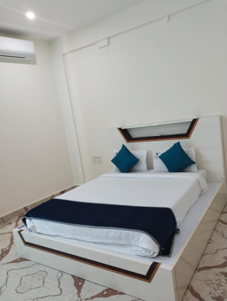 ホテル Airport Residency Devanahalli エクステリア 写真
