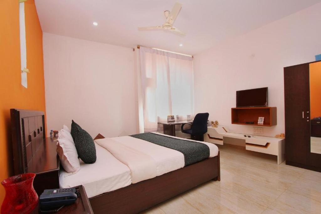 ホテル Airport Residency Devanahalli エクステリア 写真