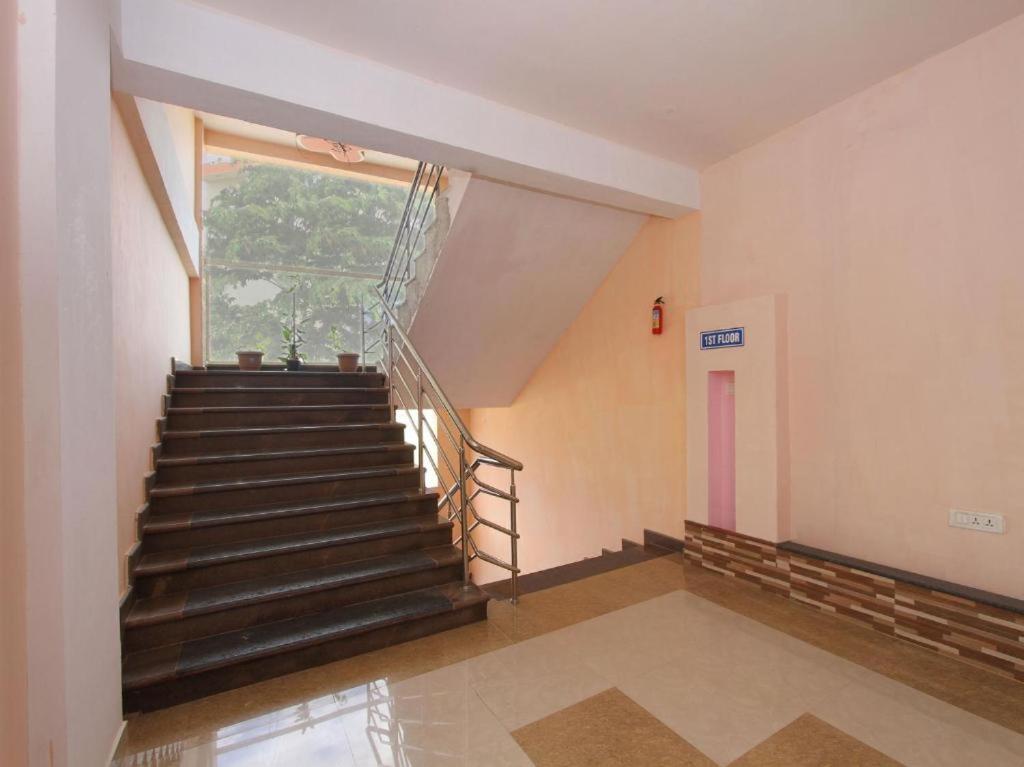 ホテル Airport Residency Devanahalli エクステリア 写真